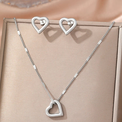 Love Pendant Simple Jewelry Set